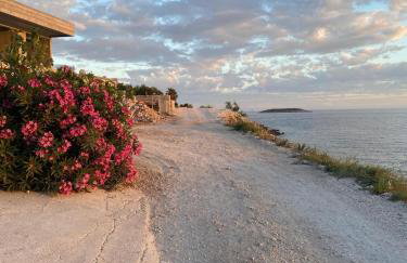 VILLA OCEAN BREEZE with pool - Foto 46