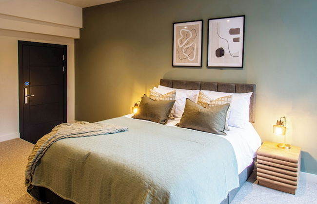 Thetford Hive - Photo 6