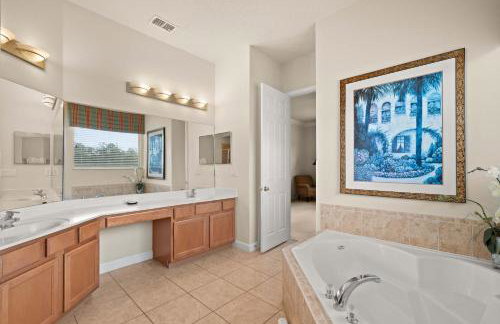 5BR home w private heated pool - Foto 48