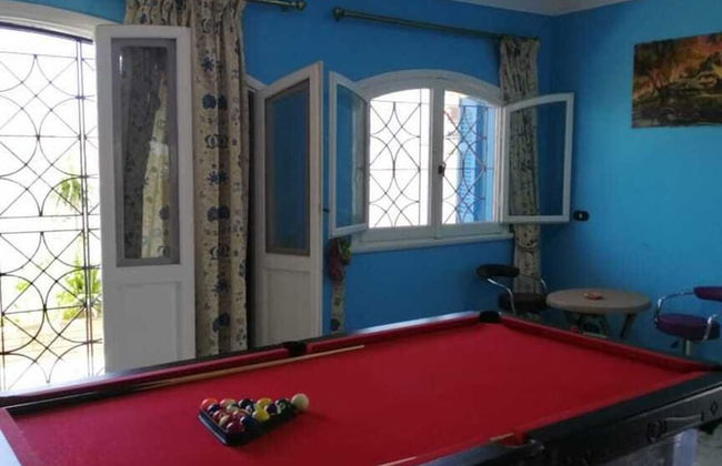 Blue House 4-bed Villa in North Coast Area - Photo 4