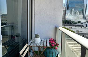 Pop Art Sunlit Apartment Prime Miami Pool Free Parking - Foto 15