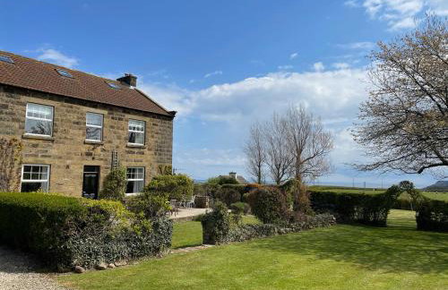 The Farmhouse - Photo 1