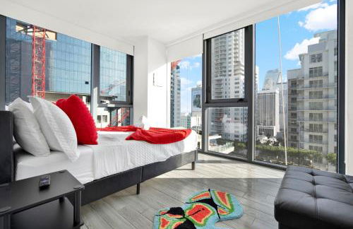 Ocean Front Condo Near Cruise Port, Bayfront Park, plus Free Parking - Foto 2