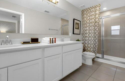 3BR Home at Fiesta Key Near Disney - Foto 15