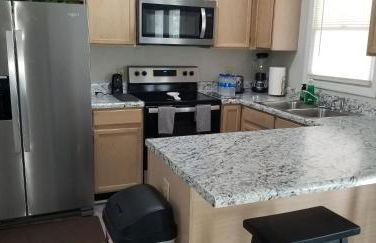 Cheerful 2-Bedroom, 2 bath with private parking - Foto 49