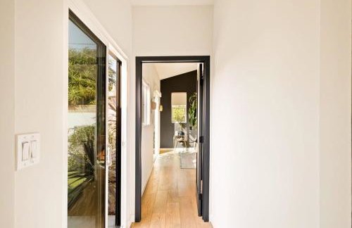 LA Oasis with Private Yard 10 min to Beach LAX 405 - Foto 17