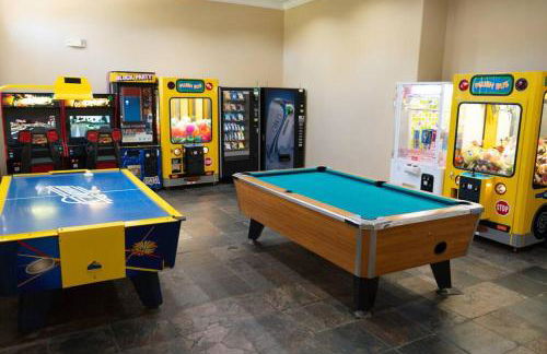 Roomy House Near Disney with Resort Pool and Patio BBQ - Foto 48