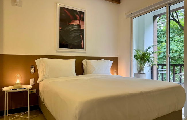 w Glorious Loft w Elegant Balcony in Cali - Photo 9