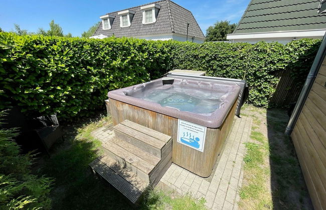 Lovely Holiday Home in Kaatsheuvel With Bubble Bath - Photo 52