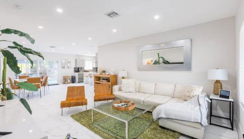 Olas Villa by Rove Travel - Home with Heated Pool - Foto 2