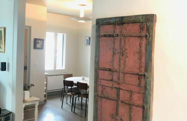 Elégante maison familiale au cœur des remparts de la citadelle - Foto 14