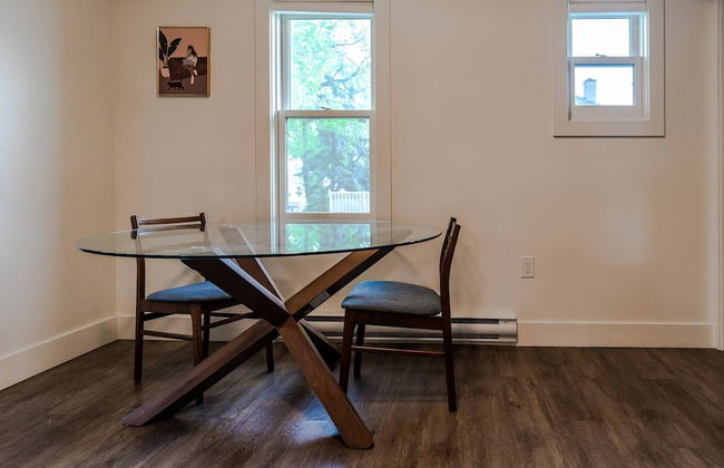 Historical Building 1br 1ba Walk To Roger's Place - Photo 12