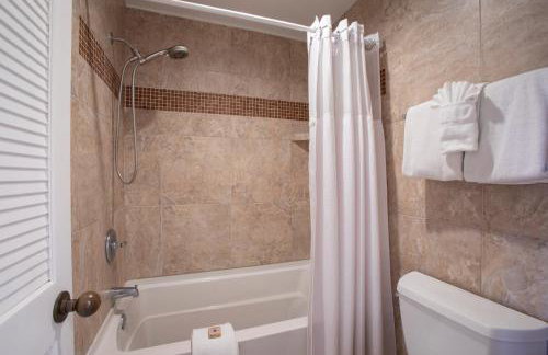 Grand Champions Ocean View 2 BR Sleeps 6 Great for Families Complimentary Car with 6 Nights GCH-120 by KBM - Foto 49