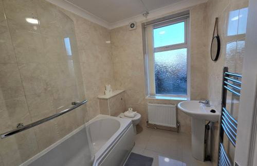 Modern Comfort A Stylish 1 Bed Hideaway - Photo 9