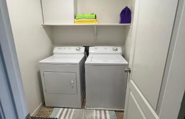 Beautiful 2 story home 20 minutes from the strip - Foto 29