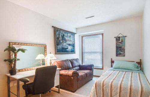 Welcoming Condo in Davenport Central Location! - Foto 18