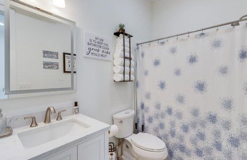 Mtn-View Hidden Falls Cabin with Hot Tub and Deck - Foto 21