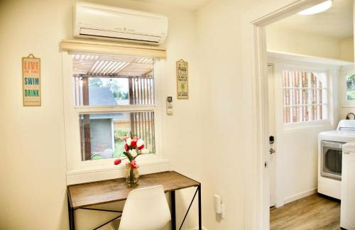 Cozy Home Conveniently Located with King Bed - Foto 11