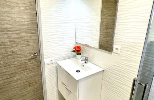 APARTBEACH BONA NOVA JUNTO PLAYA y CLIMATIZADO - Foto 21