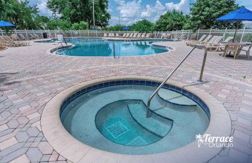 Tranquil Garden View 2 Bed 2 Bath Balcony Condo 7 Min to Universal - Foto 37