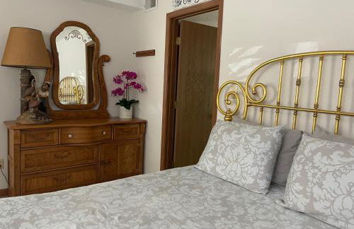 STAIRS OPTIONAL! Lakefront! Pool! On Water! Convenient Fishing! - Photo 9