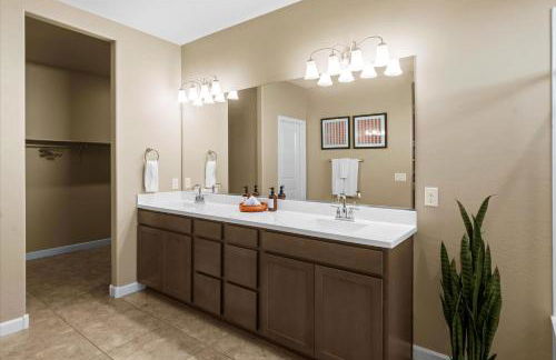 Prickly Paradise - Modern Comfort Meets Desert Charm in Buckeye - Foto 21