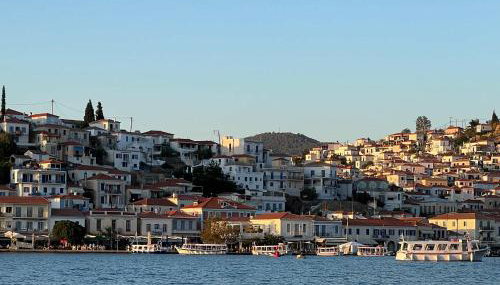 Poros Chic Seaside Neo-Classical Apartment with Terrace - Foto 4