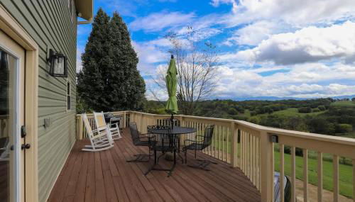 Serenity with Mountain Views 3BR Deckside Views - Foto 2