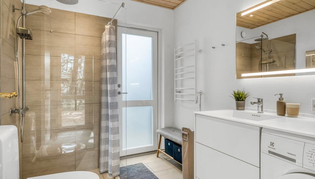 "Milan" - 250m to the fjord - Photo 5, Bathroom / Wellness