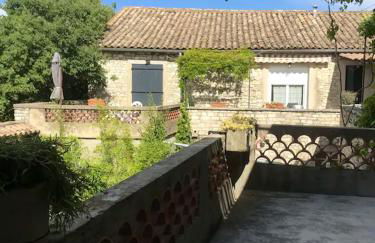 Maison charmante à Orgnac-l'Aven avec piscine partagée. - Photo 5