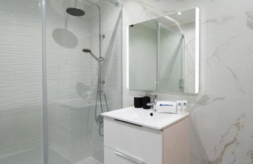 Spacious Escape Near the Beach by Host Wise - Photo 30