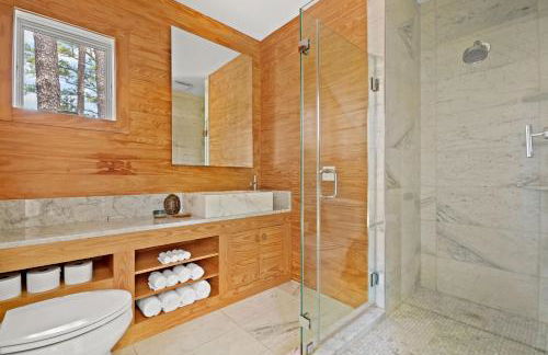 The Porter's Barn - fancy little waterfront home with deep-water boat dock and firepit - Foto 25