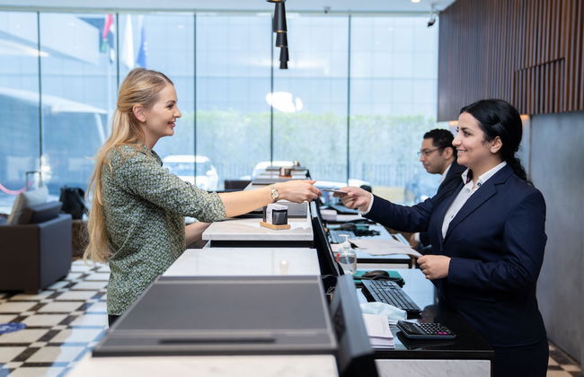 First Central Hotel Suites - Foto 3