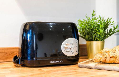 Free parking, Private Garden and Netflix, Charming Elegant 2 bedroom House Nottingham - Photo 41