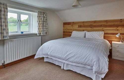 5 bedroom cottage in rural Staffordshire - Foto 13