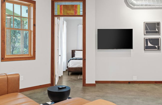 Urban Cowboy Villas - Heart of 704 - Foto 17