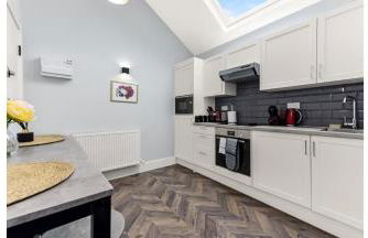 Newly Renovated 1BD Flat Perfect for Travellers - Foto 8