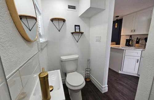 The Hideaway DT Orlando Tiny Home w Free Parking - Foto 72