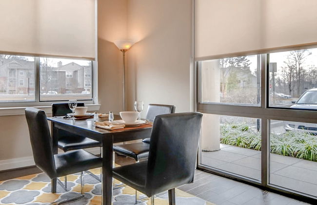 Bluebird Suites in Reston - Photo 21