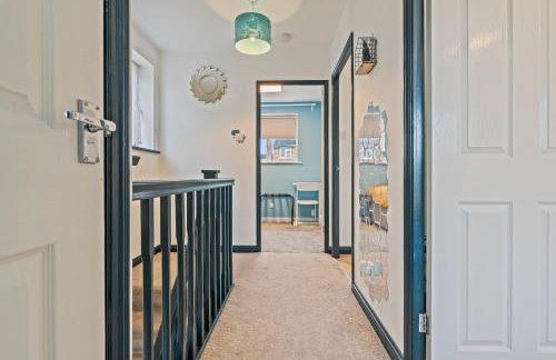 Modern Stay in Nuneaton with Free Parking - Foto 3