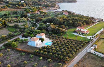 Betty's Villas - Photo 30