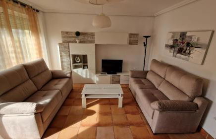 Chalet Adosado con jardín - Foto 1