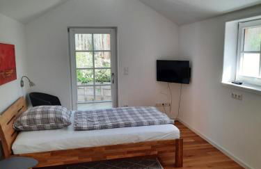 Idyllisches Schwedenhaus in ruhiger Hanglage - Foto 2