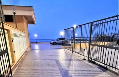 Mediterranean Apartment Pool & Parking - Foto 32