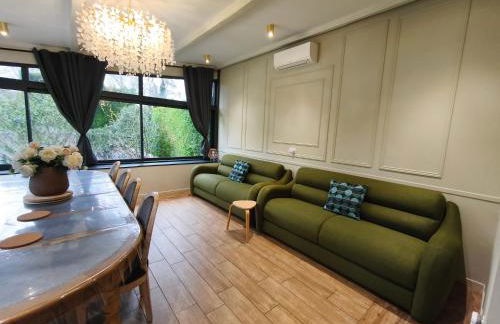 L atelier classé 3 étoiles - Foto 1