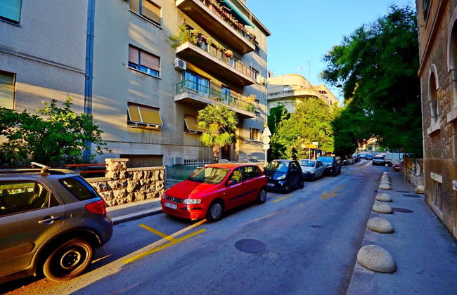 Big 80 m2 apt With Balcony in the Heart of Split - Foto 24