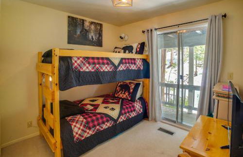 Peaceful Pines Running Springs Home with 3 Decks - Foto 20