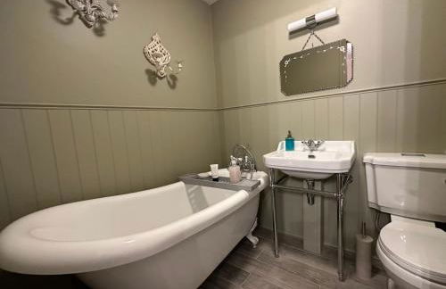 Cottage - Sleep 4 Pet Friendly & Enclosed Garden - Foto 9