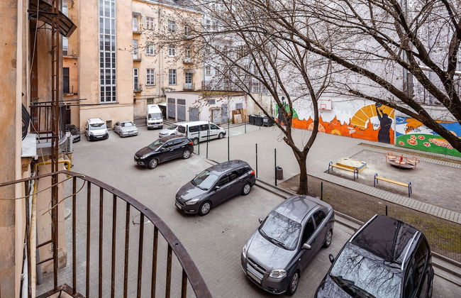 Duplex apartment on Svobody Avenue - Photo 30