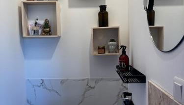 Suite de charme et son jacuzzi en pleine nature - Foto 5